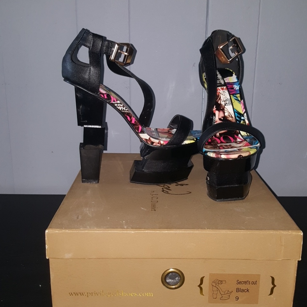 Privileged shoes